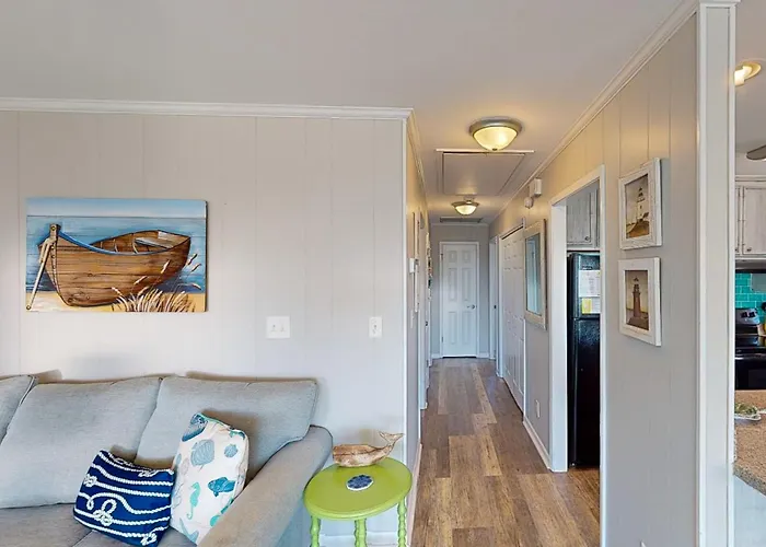 Holiday home With Private Pool & Access - Sleeps 4 Gulf Shores
