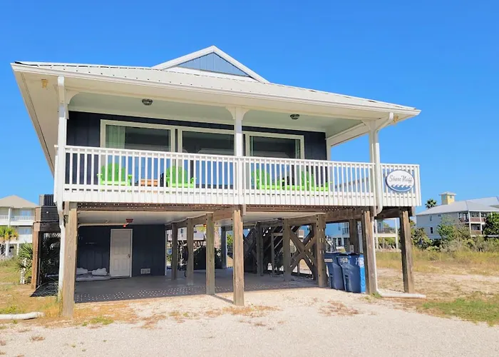 With Private Pool & Access - Sleeps 4 Holiday home Gulf Shores