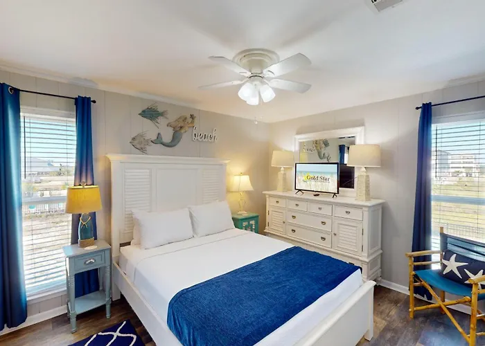 With Private Pool & Access - Sleeps 4 *
